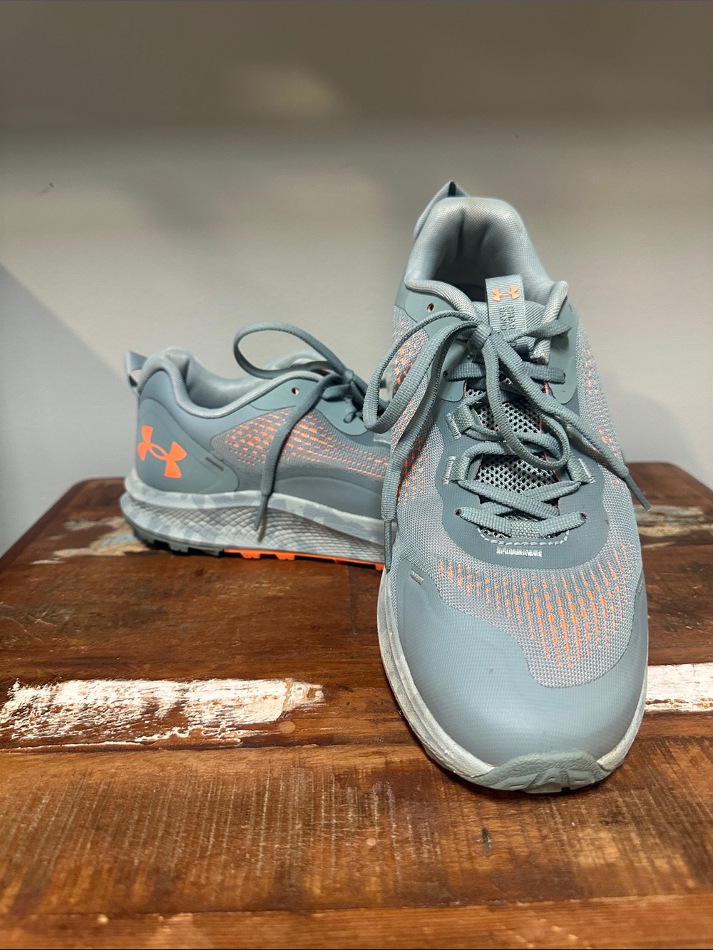 Under Armour Woman’s Teal-Green Sneakers with Coral Accents